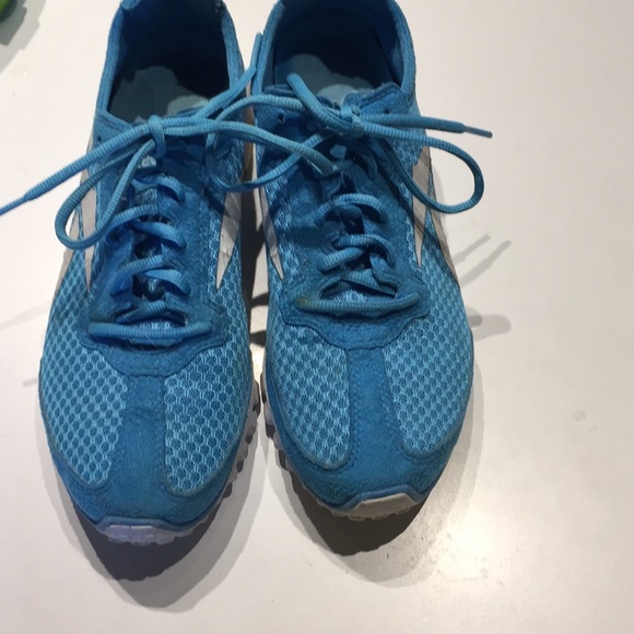 Size 81/2 Reebok - Picture 3 of 4